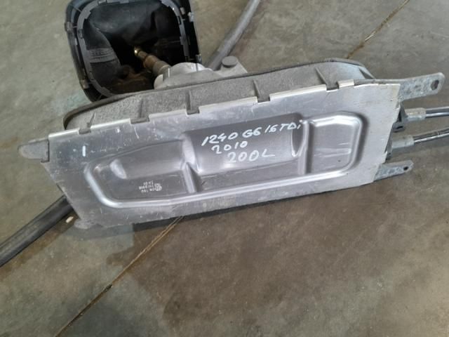 bontott VW GOLF VI Váltó Kulissza