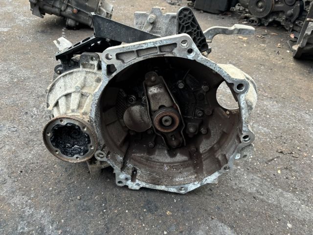 bontott VW GOLF VI Váltó (Mechanikus)