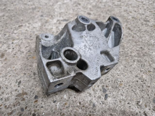 bontott VW GOLF VI Váltó Tartó Bak (Pozíciófüggetlen)