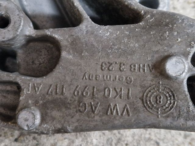 bontott VW GOLF VI Váltó Tartó Bak (Pozíciófüggetlen)