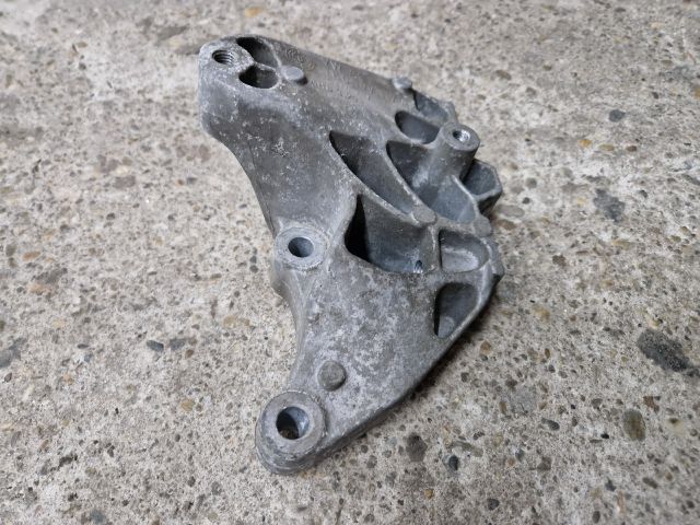 bontott VW GOLF VI Váltó Tartó Bak (Pozíciófüggetlen)