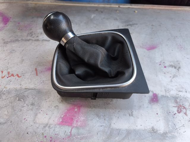 bontott VW GOLF VI Váltókar (Mechanikus)