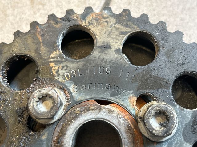 bontott VW GOLF VI Vezérműkerék