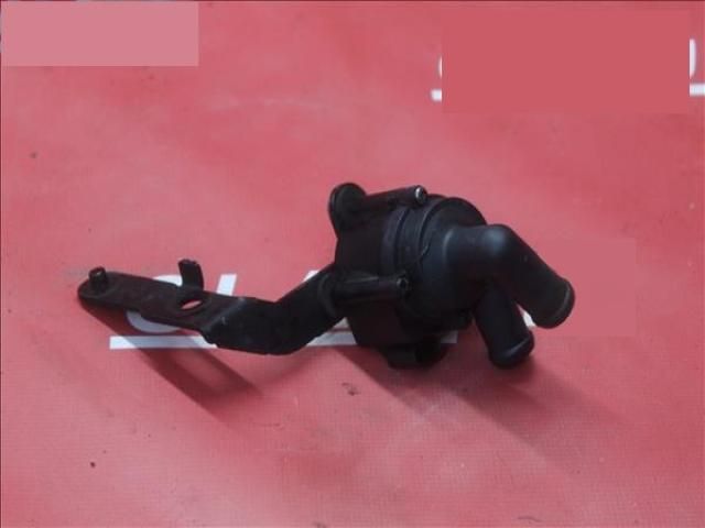 bontott VW GOLF VI Vízpumpa