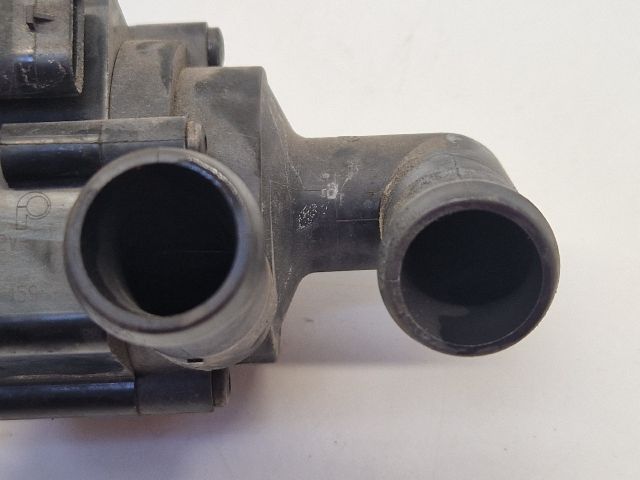 bontott VW GOLF VI Vízpumpa