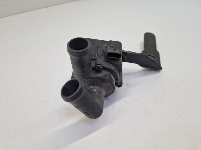 bontott VW GOLF VI Vízpumpa