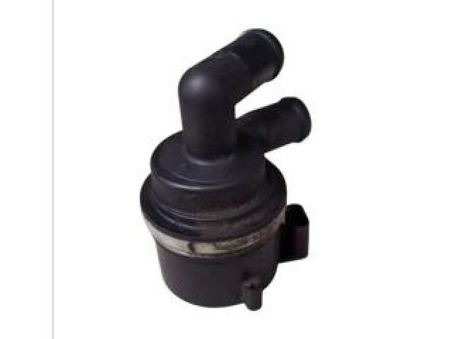 bontott VW GOLF VI Vízpumpa