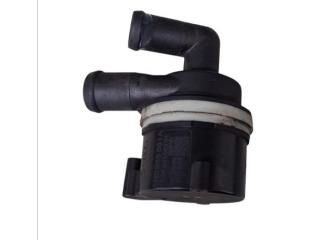 bontott VW GOLF VI Vízpumpa