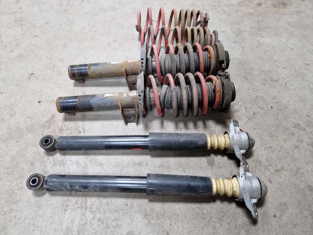 bontott VW GOLF VI Ültetőrugó Szett