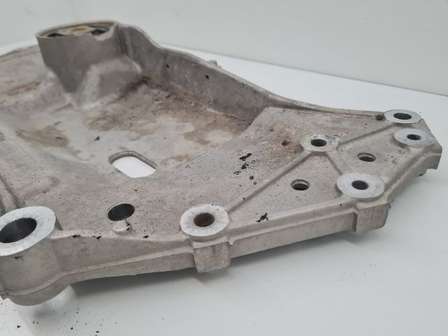 bontott VW GOLF VI Első Bölcső