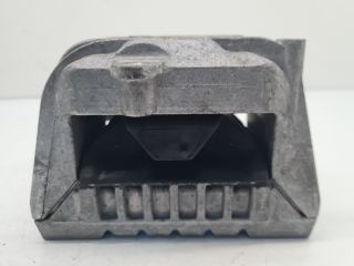 bontott VW GOLF VI Motor Tartó Bak (Fém)