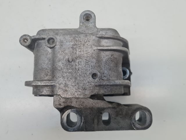 bontott VW GOLF VI Motor Tartó Bak (Fém)