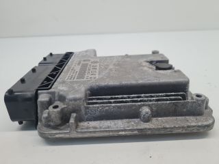 bontott VW GOLF VI Motorvezérlő