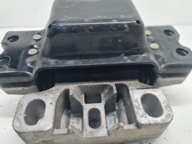 bontott VW GOLF VI Váltó Tartó Bak (Pozíciófüggetlen)