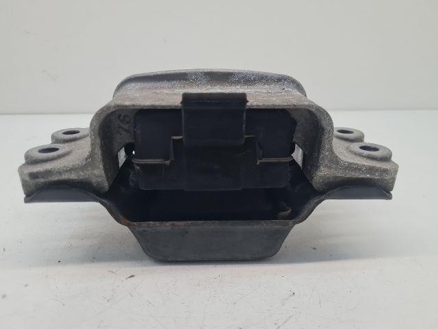 bontott VW GOLF VI Váltó Tartó Bak (Pozíciófüggetlen)