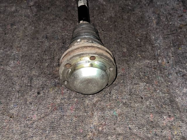 bontott VW GOLF VI Bal Féltengely