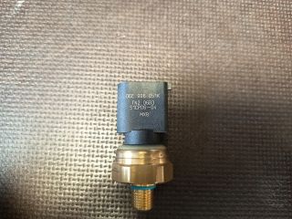 bontott VW GOLF VI Jeladó (Magában)