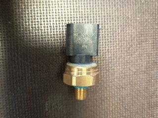 bontott VW GOLF VI Jeladó (Magában)