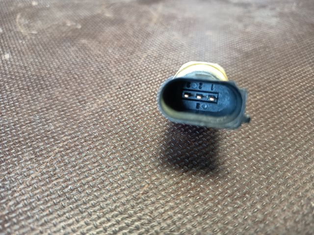 bontott VW GOLF VI Jeladó (Magában)