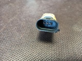 bontott VW GOLF VI Jeladó (Magában)