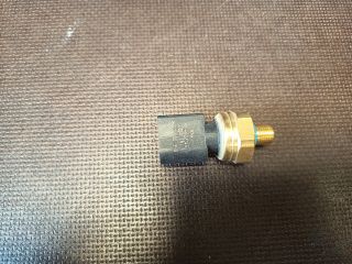 bontott VW GOLF VI Jeladó (Magában)