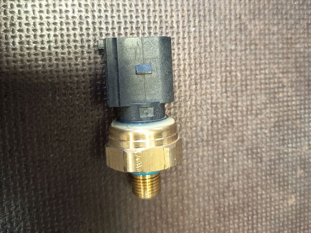 bontott VW GOLF VI Jeladó (Magában)