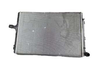 bontott VW GOLF VI Vízhűtő Radiátor (Klímás)