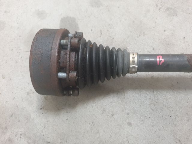 bontott VW GOLF VI Bal hátsó Féltengely