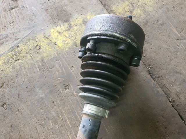 bontott VW GOLF VI Bal Féltengely