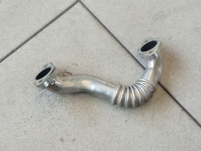 bontott VW GOLF VI EGR Hűtő Cső