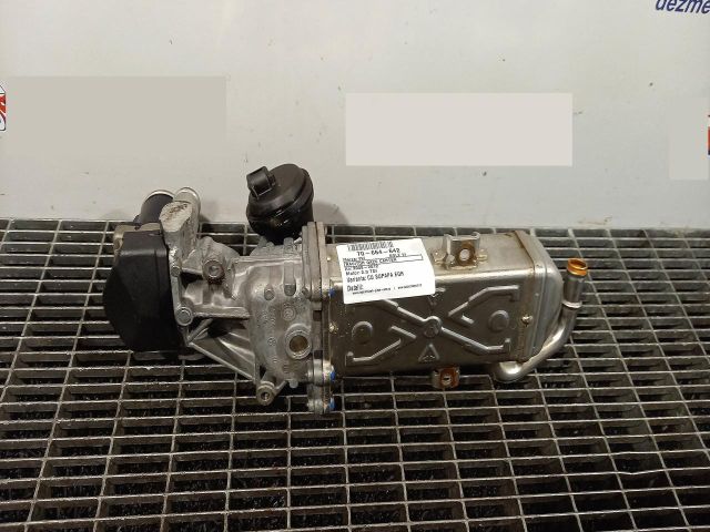 bontott VW GOLF VI EGR Hűtő Cső