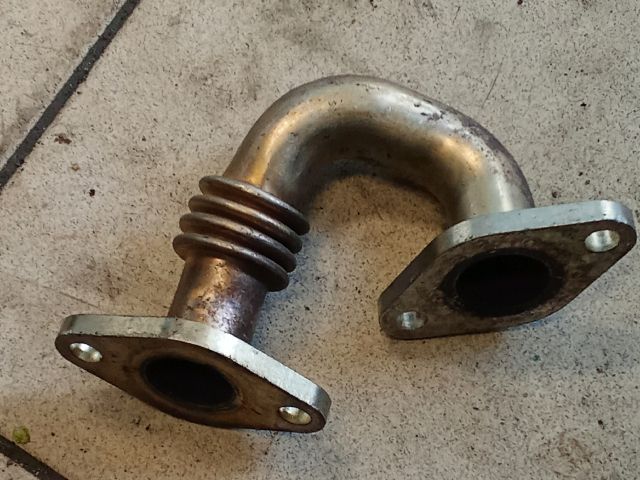 bontott VW GOLF VI EGR Hűtő Cső