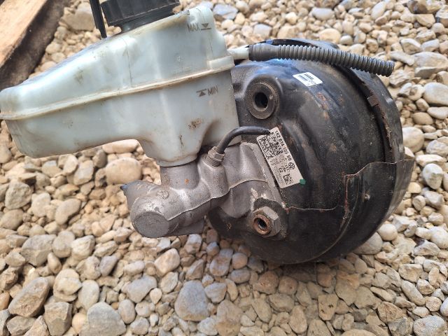 bontott VW GOLF VI Fékrásegítő