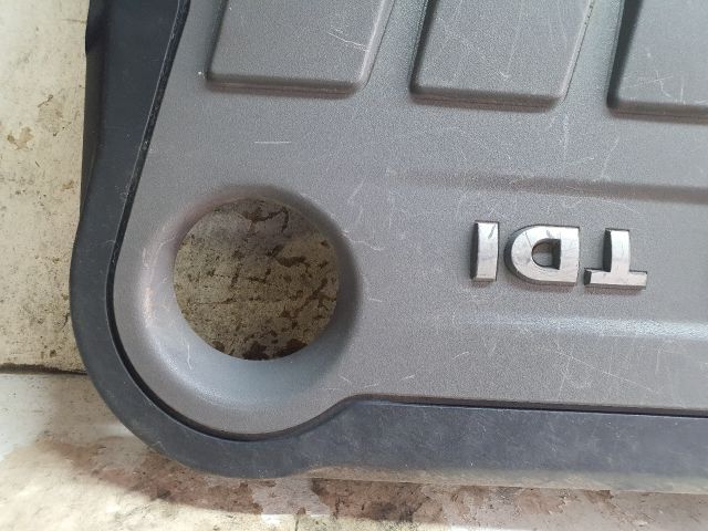 bontott VW GOLF VI Felső Motorburkolat