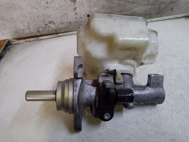 bontott VW GOLF VI Főfékhenger