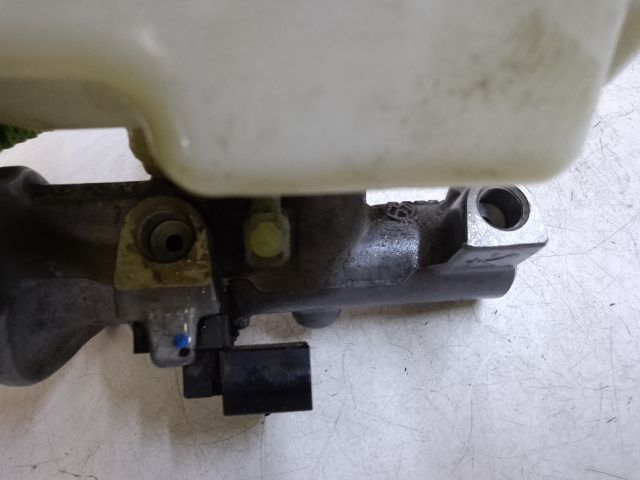 bontott VW GOLF VI Főfékhenger