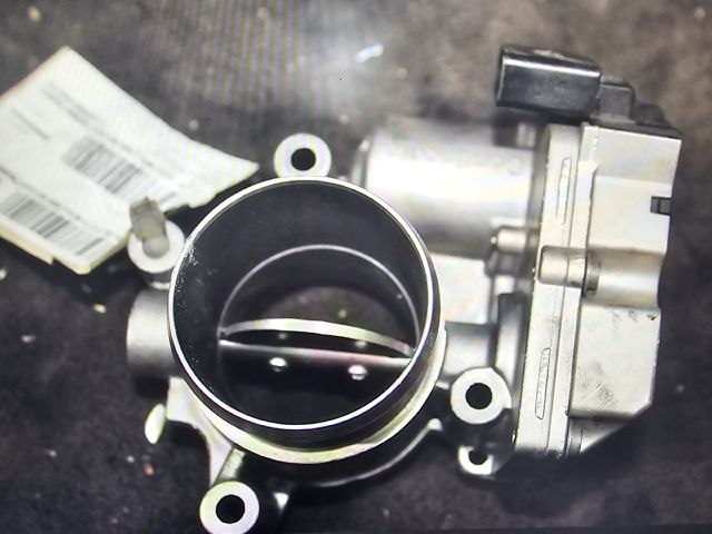 bontott VW GOLF VI Fojtószelep (Elektromos)