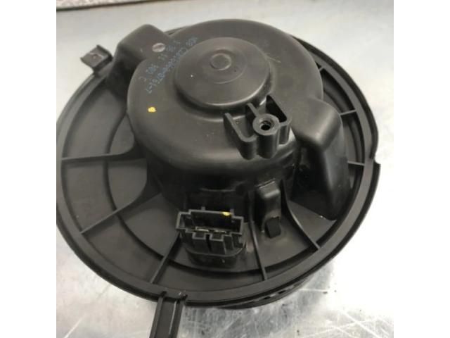 bontott VW GOLF VI Fűtőmotor (Klímás)