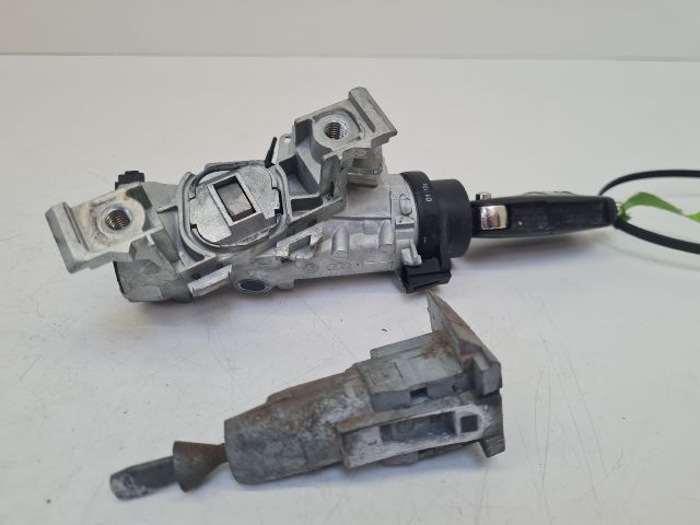 bontott VW GOLF VI Gyújtáskapcsoló Házzal