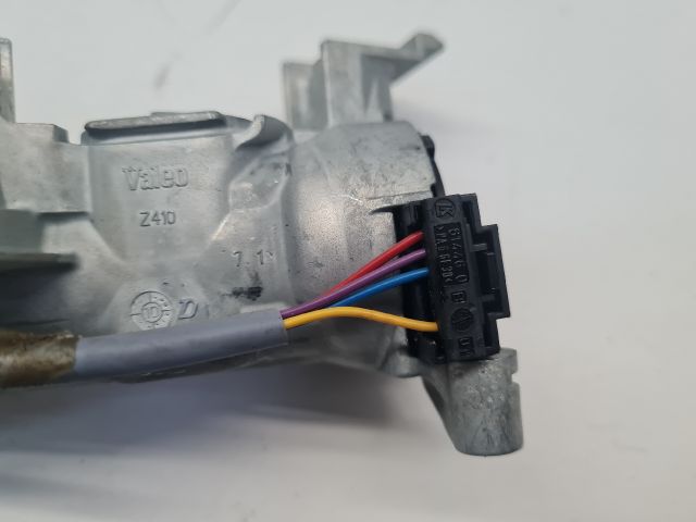 bontott VW GOLF VI Gyújtáskapcsoló Házzal