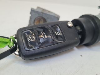 bontott VW GOLF VI Gyújtáskapcsoló Házzal