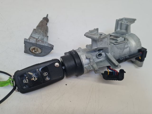 bontott VW GOLF VI Gyújtáskapcsoló Házzal