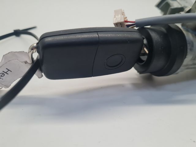 bontott VW GOLF VI Gyújtáskapcsoló Házzal