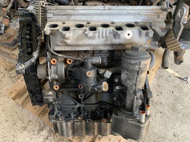 bontott VW GOLF VI Hengerfej