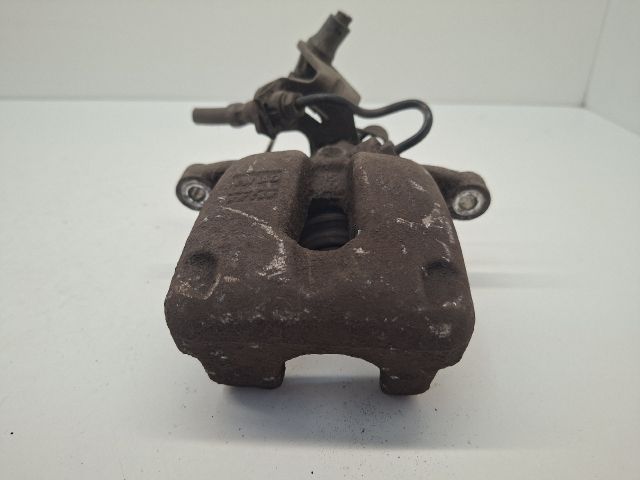 bontott VW GOLF VI Jobb hátsó Féknyereg Munkahengerrel