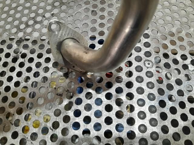 bontott VW GOLF VI Kartergázcső