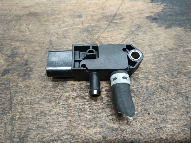 bontott VW GOLF VI Kipufogó Nyomásérzékelő