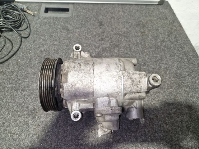 bontott VW GOLF VI Klímakompresszor