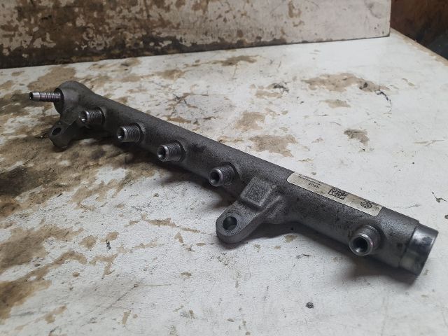 bontott VW GOLF VI Közösnyomócső