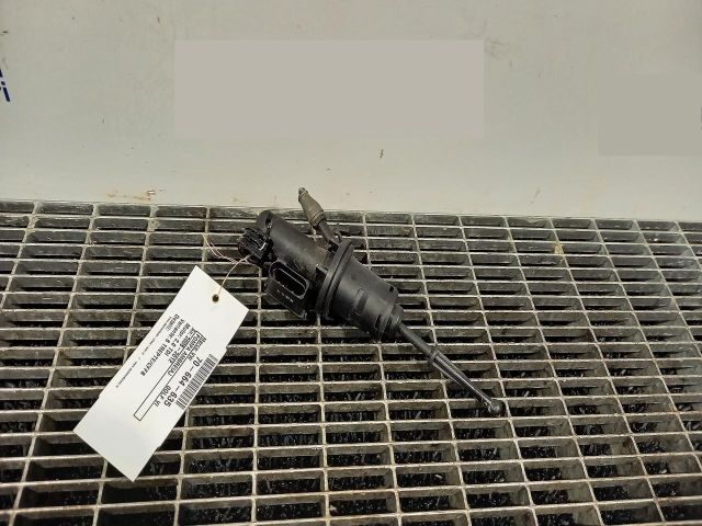 bontott VW GOLF VI Kuplung Munkahenger